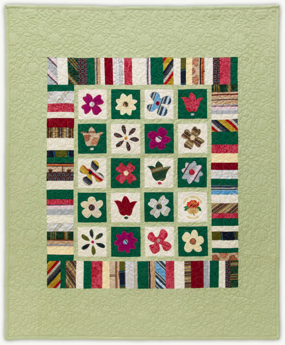 'Margaret'sFlowerPatch', a memorial quilt designed by Lori Mason
